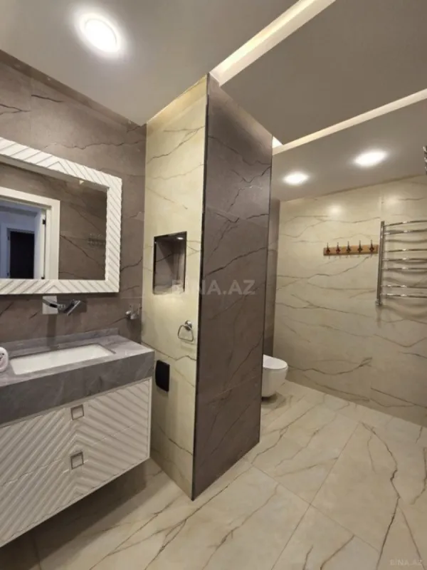 Satılır 3 otaqlı mənzil 92 m²