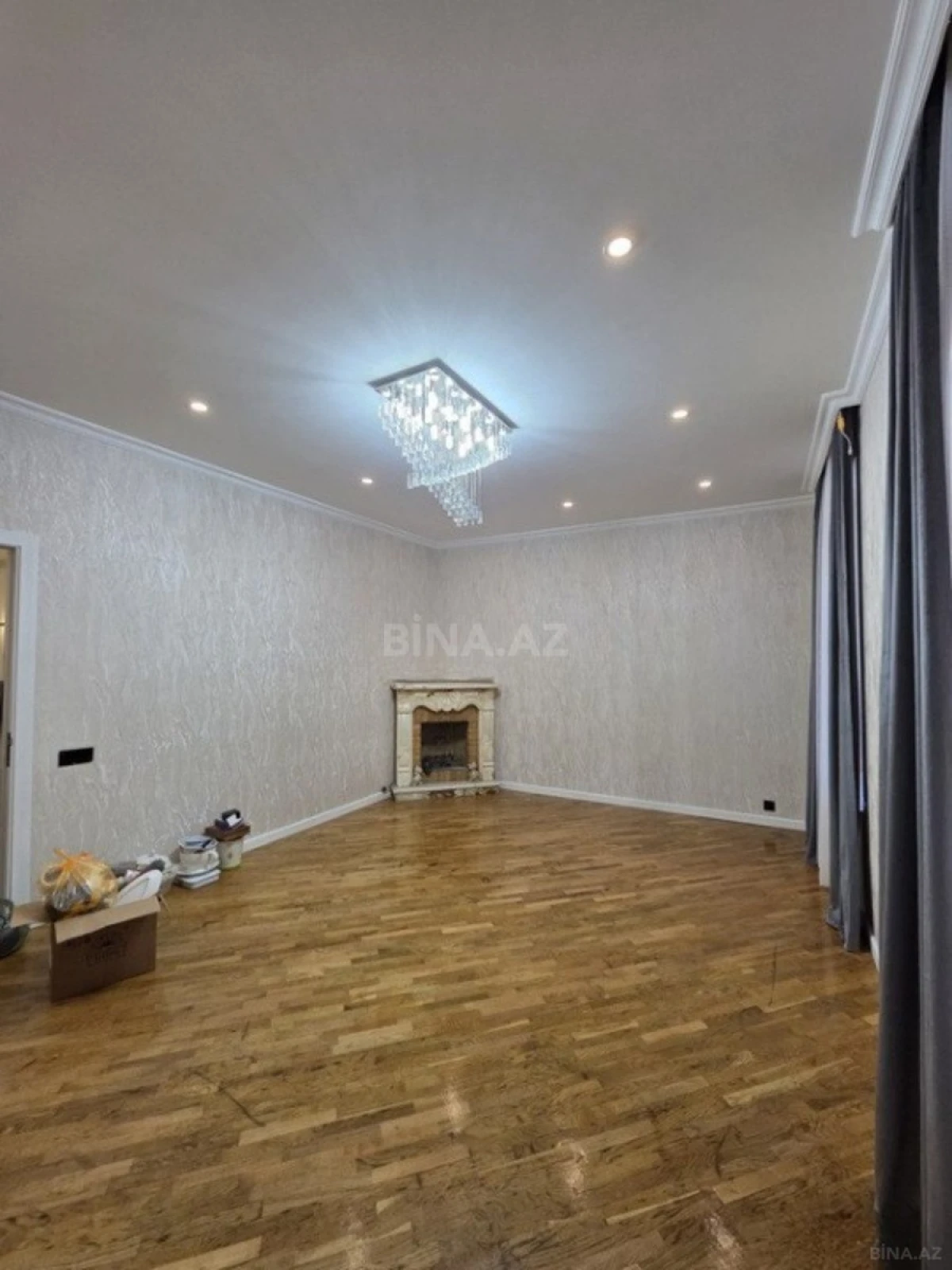 Satılır 3 otaqlı mənzil 92 m²