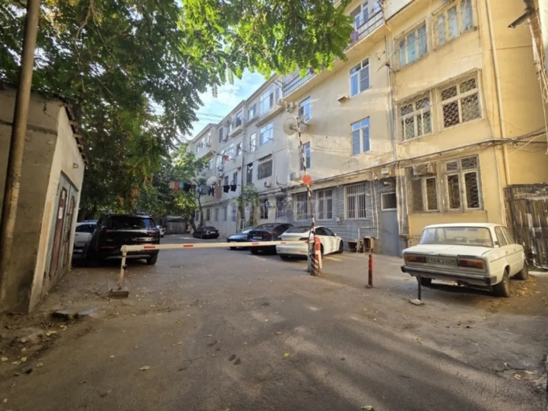 Satılır 3 otaqlı mənzil 92 m²