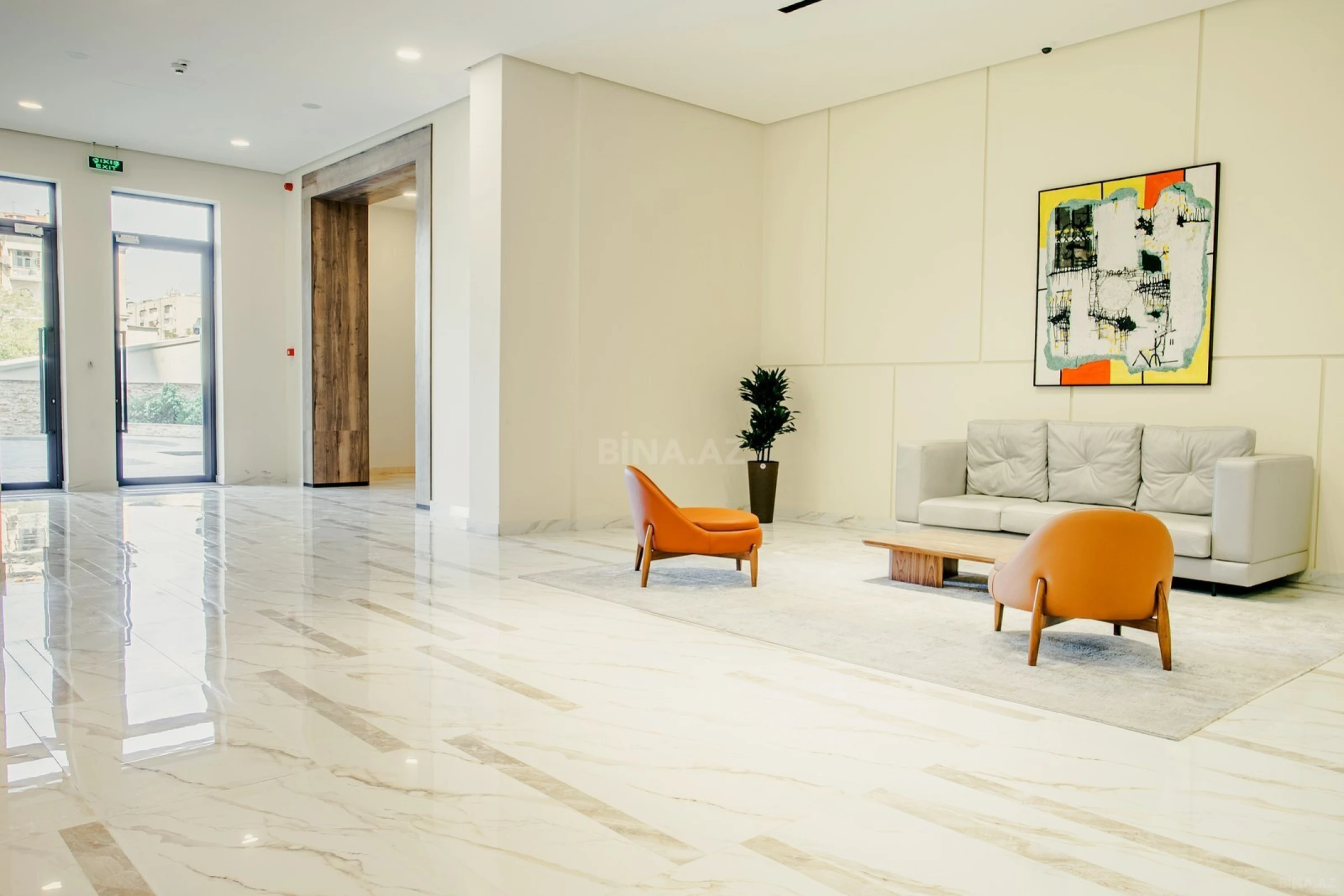 Satılır 4 otaqlı mənzil 147.8 m²