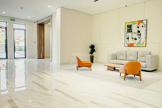 Satılır 4 otaqlı mənzil 147.8 m²