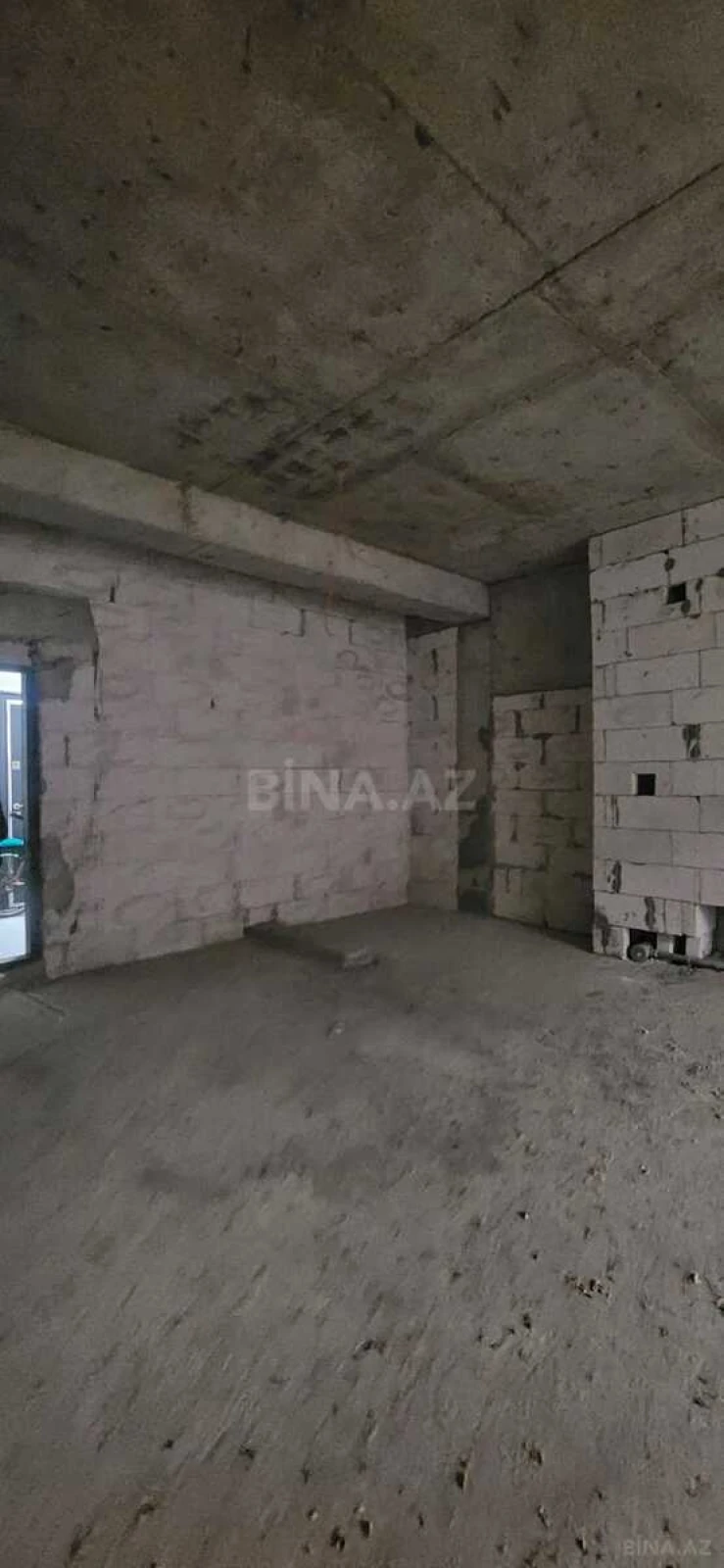 Satılır 3 otaqlı mənzil 154 m²