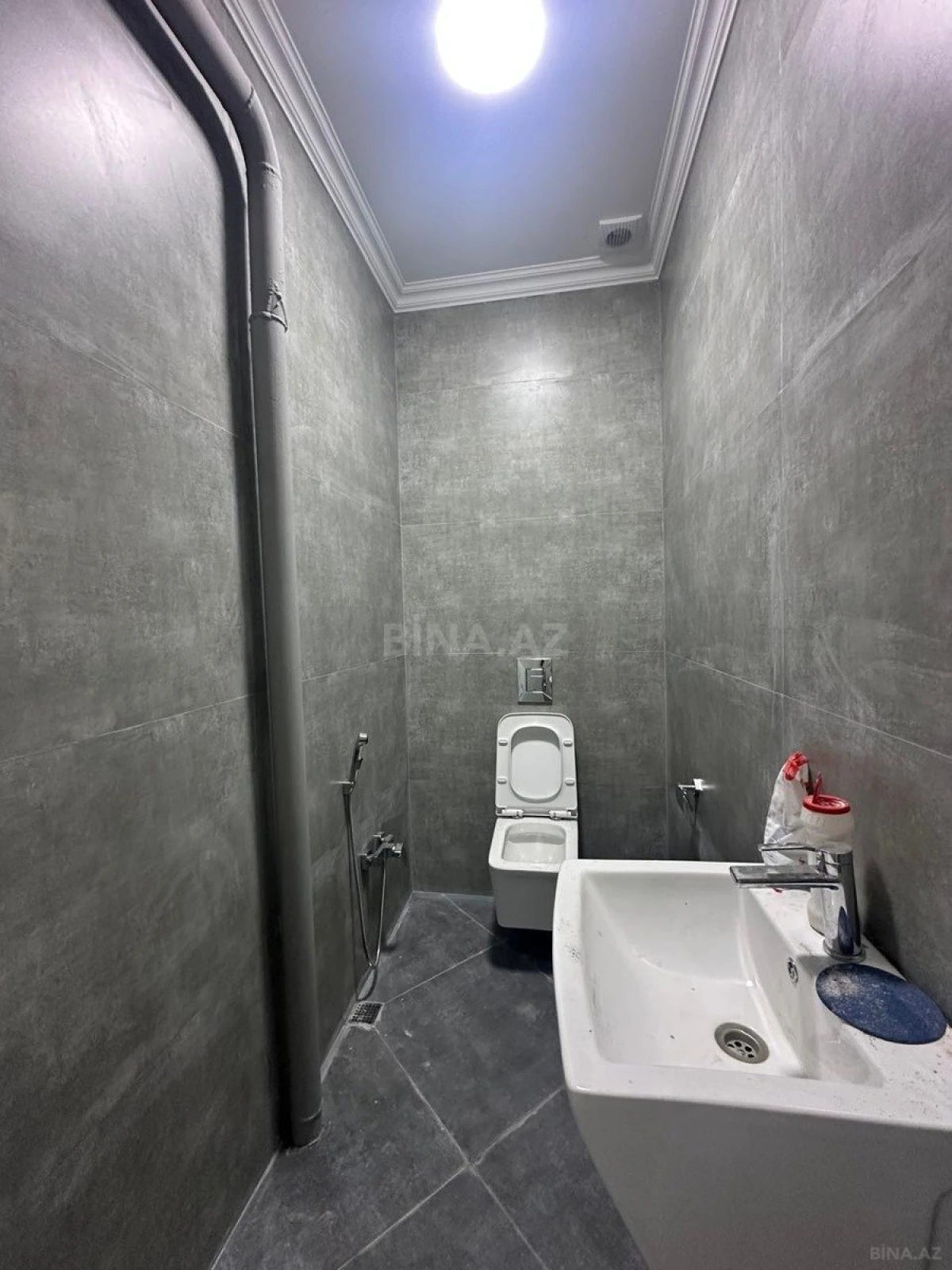 Kirayə verilir 11 otaqlı ofis 500 m²