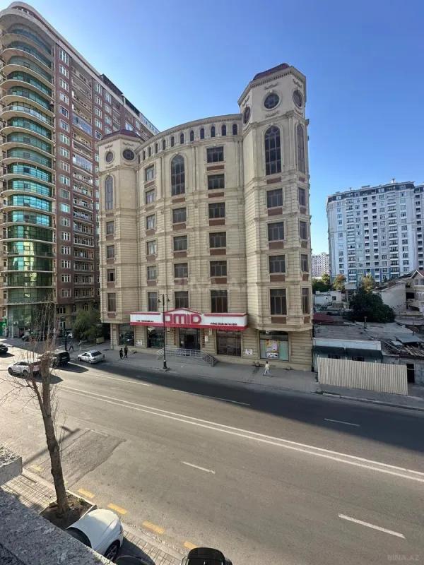 Kirayə verilir 11 otaqlı ofis 500 m²