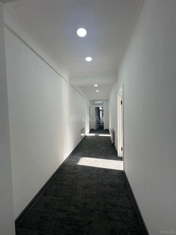 Kirayə verilir 11 otaqlı ofis 500 m²