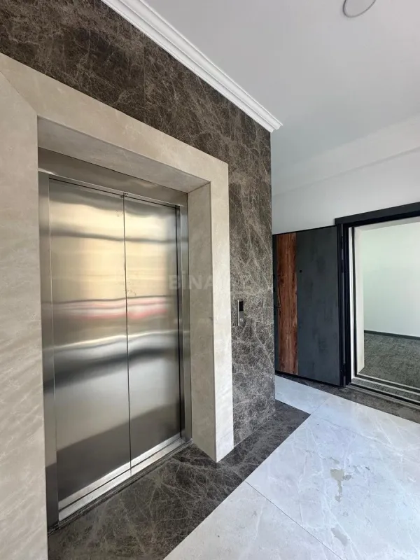 Kirayə verilir 11 otaqlı ofis 500 m²