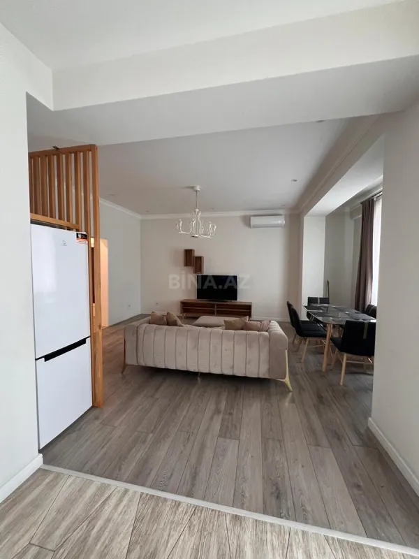 Kirayə verilir 3 otaqlı mənzil 110 m²