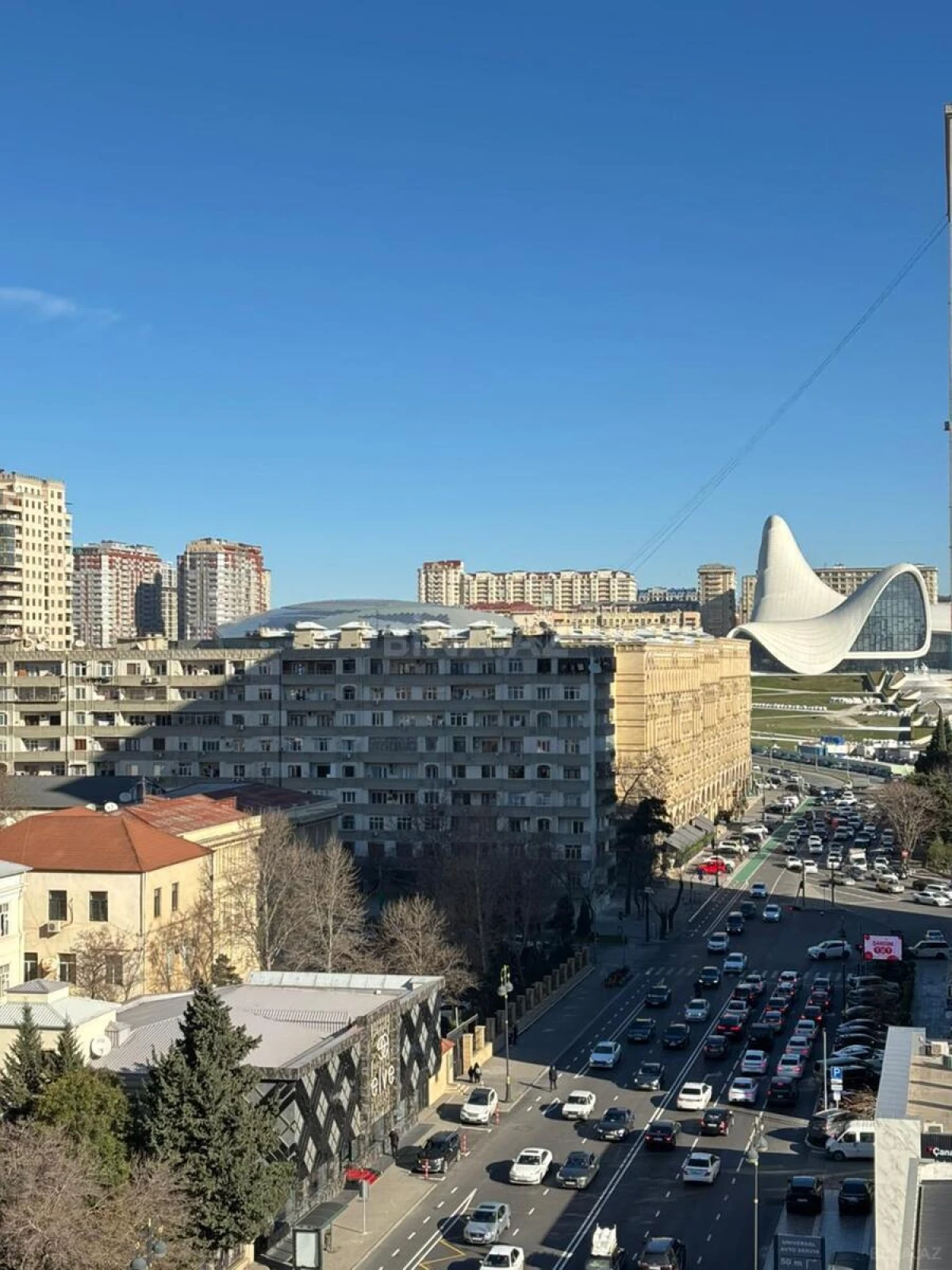 Kirayə verilir 4 otaqlı ofis 245 m²