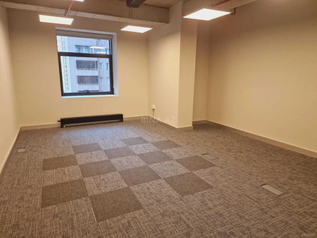 Kirayə verilir 2 otaqlı ofis 68 m²