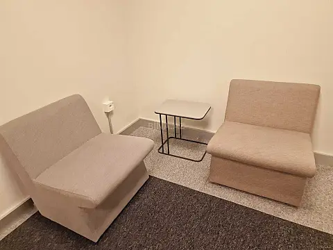 Kirayə verilir 2 otaqlı ofis 68 m²