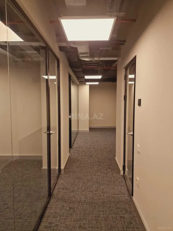 Kirayə verilir 2 otaqlı ofis 68 m²