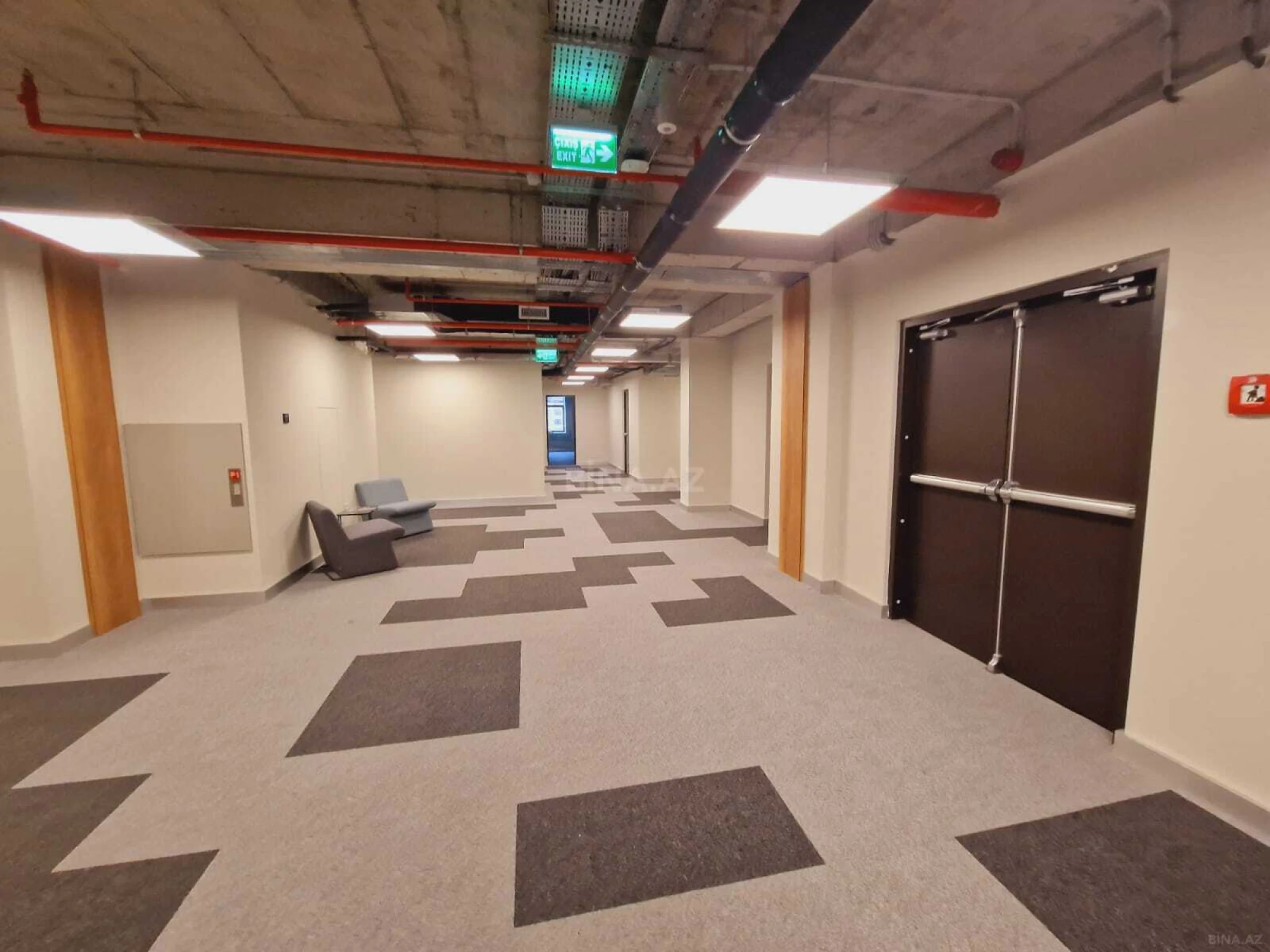 Kirayə verilir 2 otaqlı ofis 68 m²