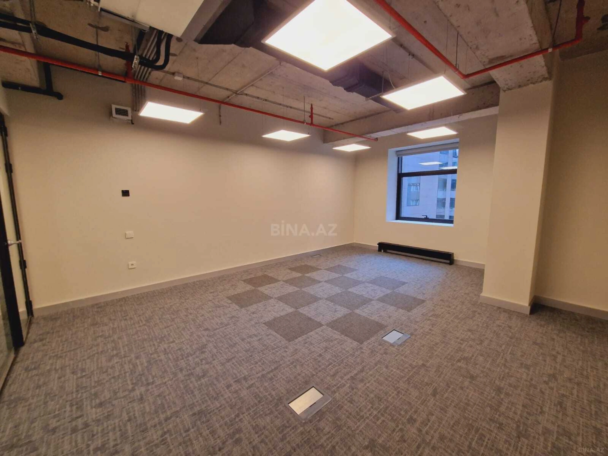 Kirayə verilir 2 otaqlı ofis 68 m²