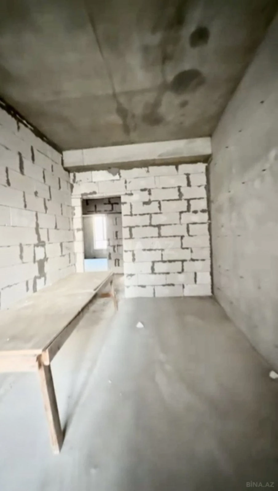 Satılır 3 otaqlı mənzil 112.8 m²