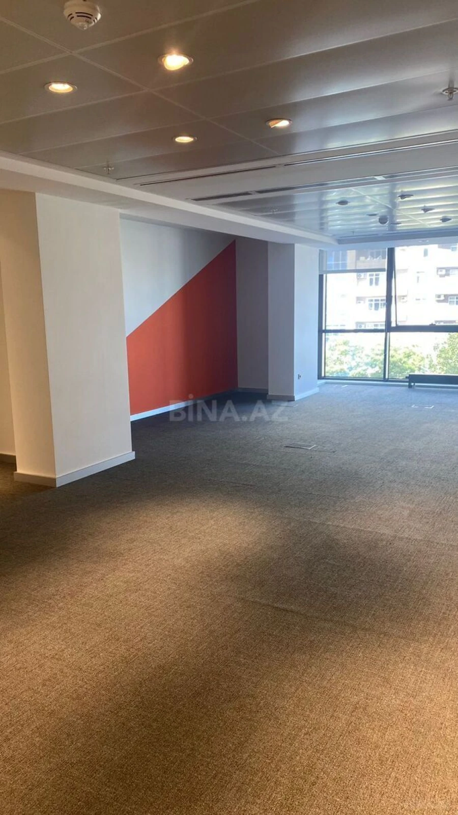 Kirayə verilir 4 otaqlı ofis 178 m²