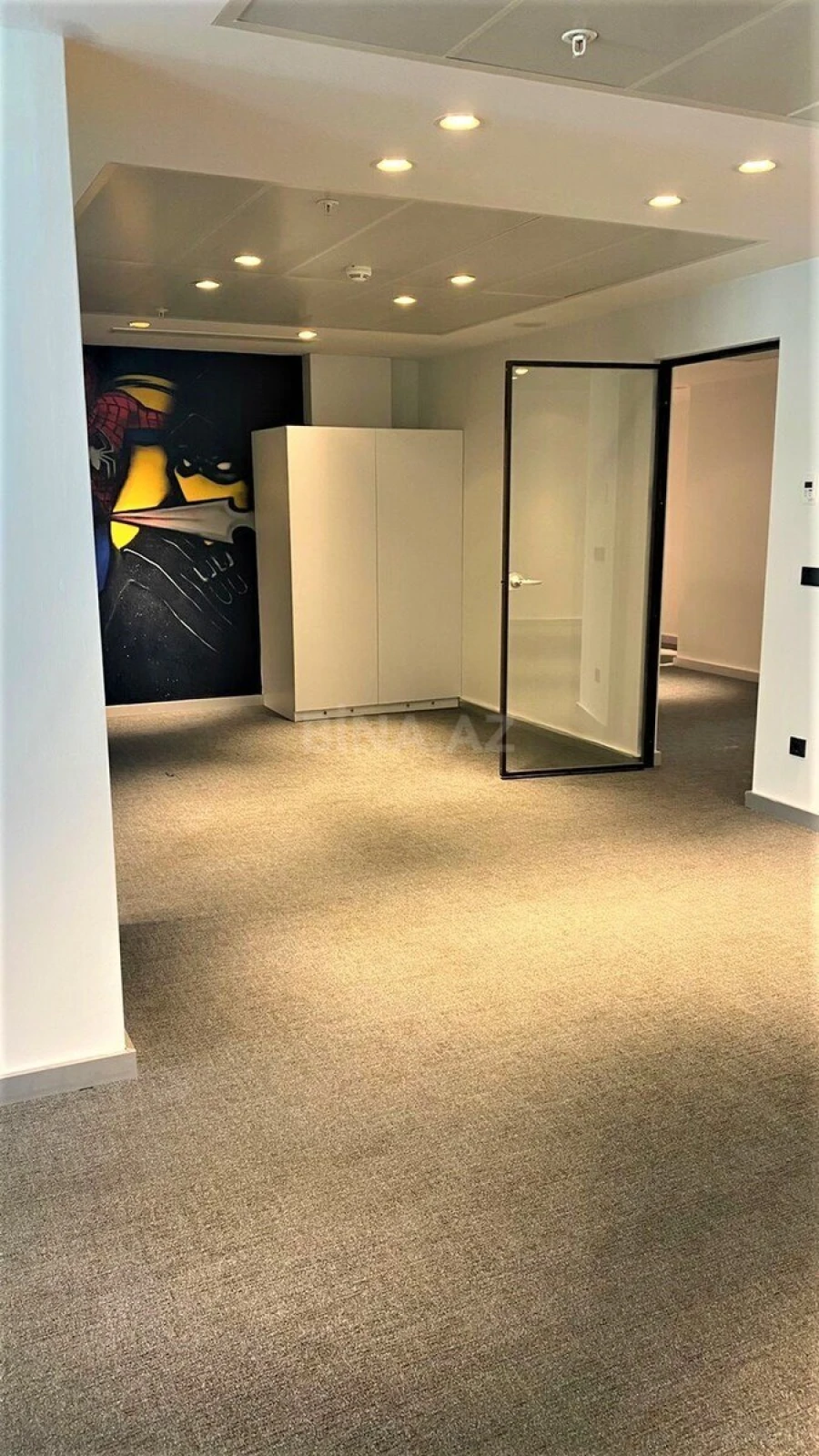 Kirayə verilir 4 otaqlı ofis 178 m²