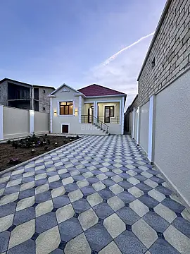 Satılır 4 otaqlı həyət evi 140 m²