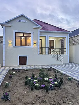 Satılır 4 otaqlı həyət evi 140 m²