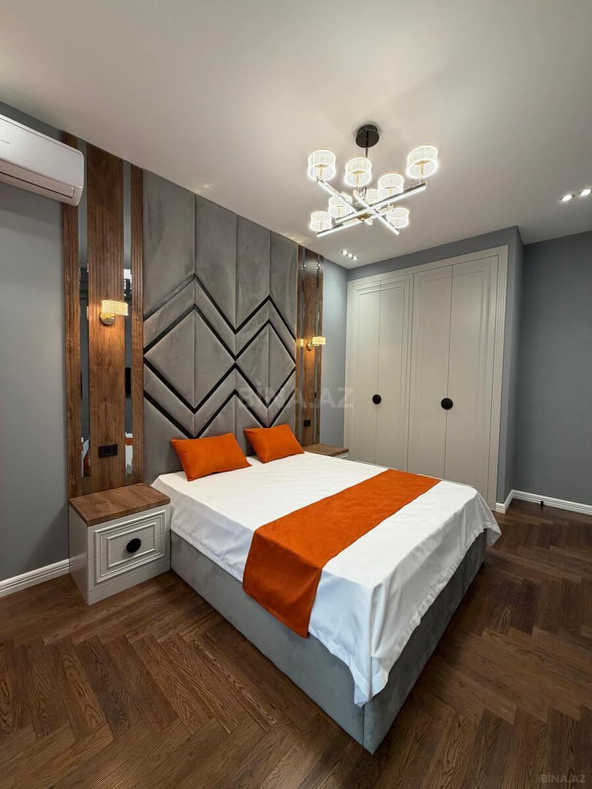 Satılır 2 otaqlı mənzil 86 m²