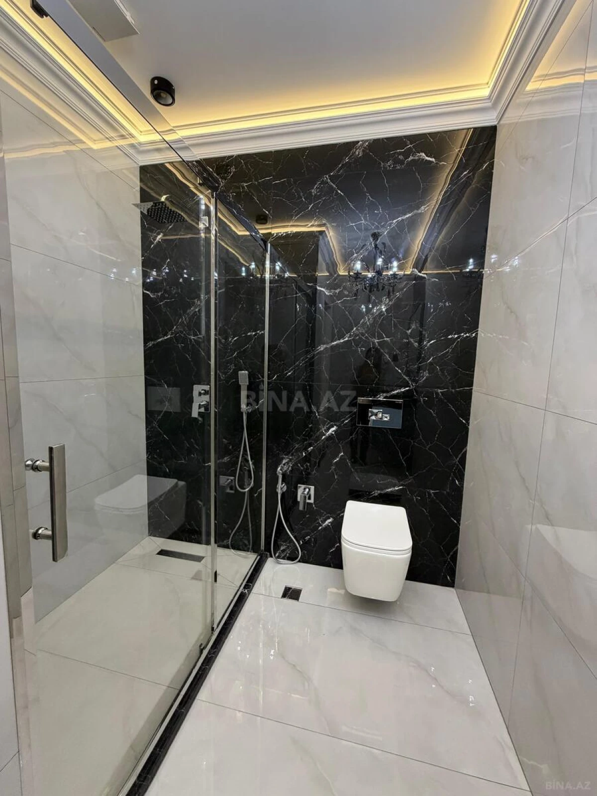 Satılır 2 otaqlı mənzil 86 m²