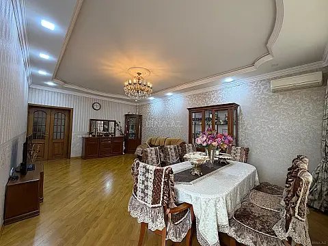Satılır 3 otaqlı mənzil 128 m²