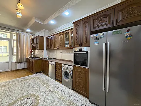 Satılır 3 otaqlı mənzil 128 m²