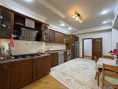 Satılır 3 otaqlı mənzil 128 m²