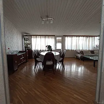 Satılır 4 otaqlı mənzil 145 m² — Bakı, 8-ci kilometr 4 otaq 145.00 m²
