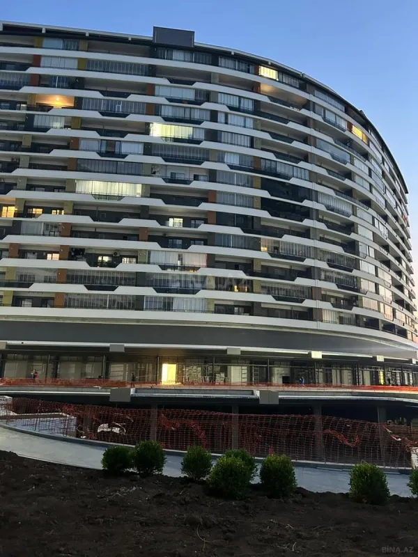 Satılır 2 otaqlı mənzil 73 m²