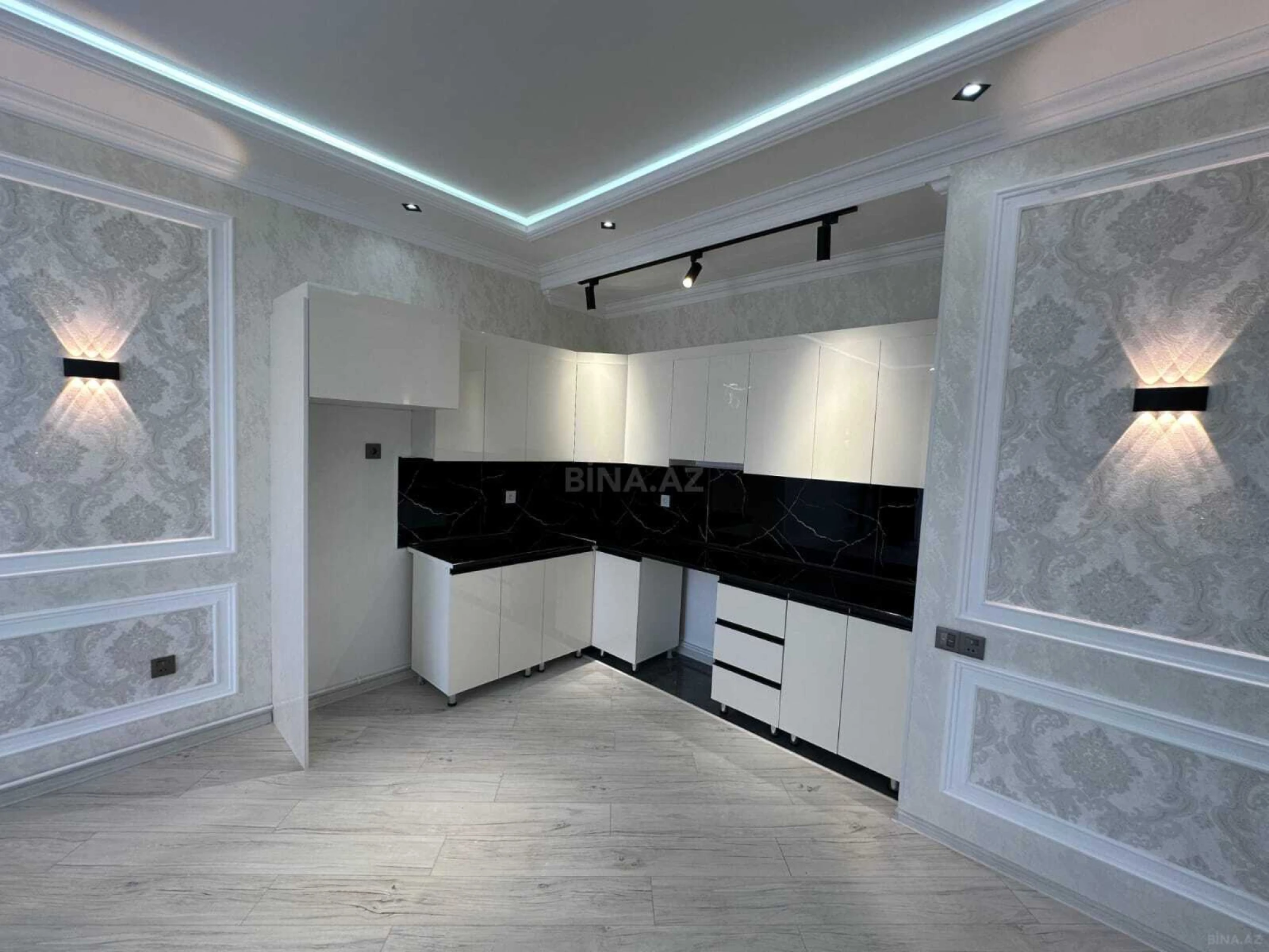 Satılır 2 otaqlı mənzil 73 m²