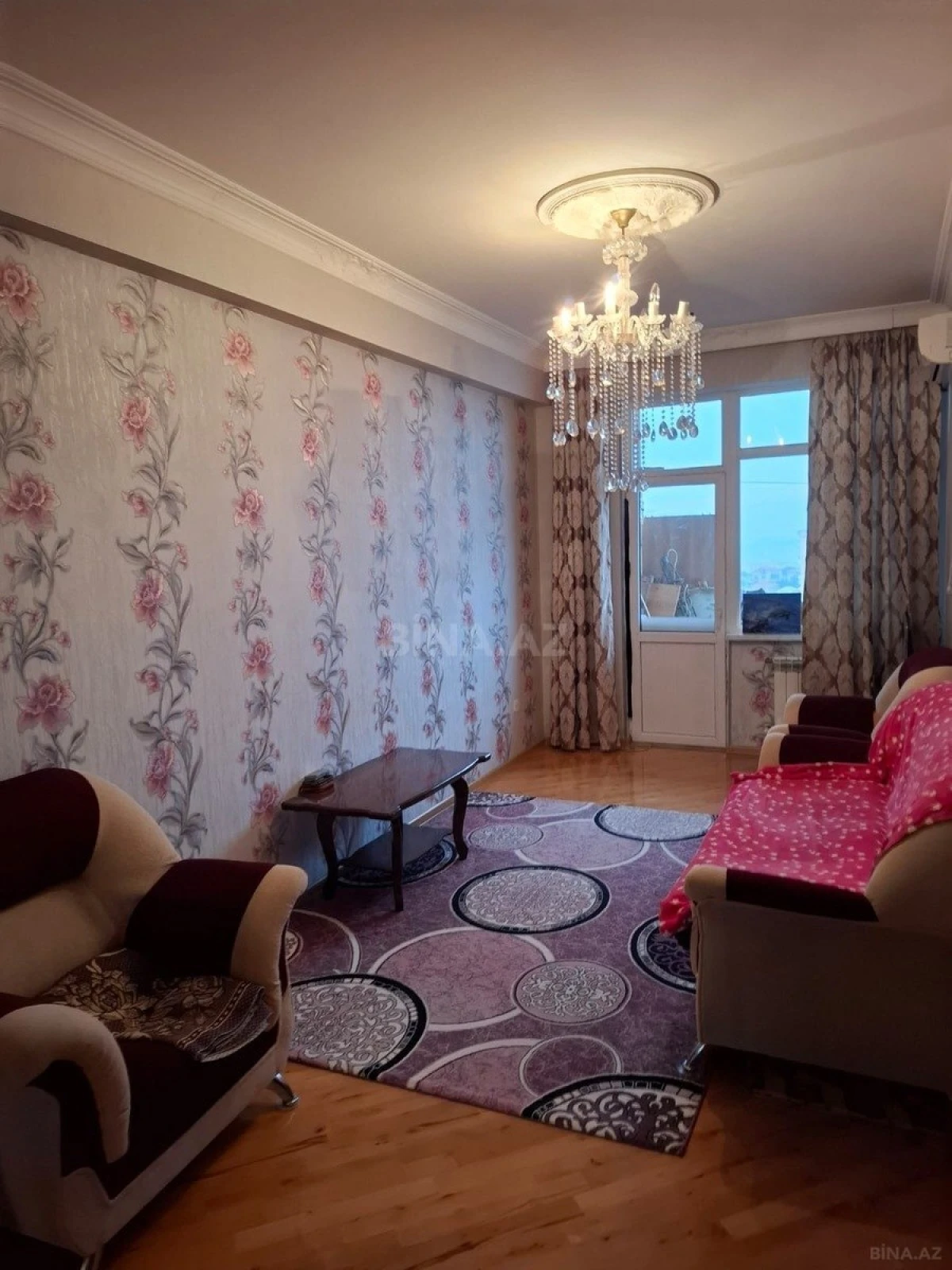 Satılır 3 otaqlı mənzil 105 m²
