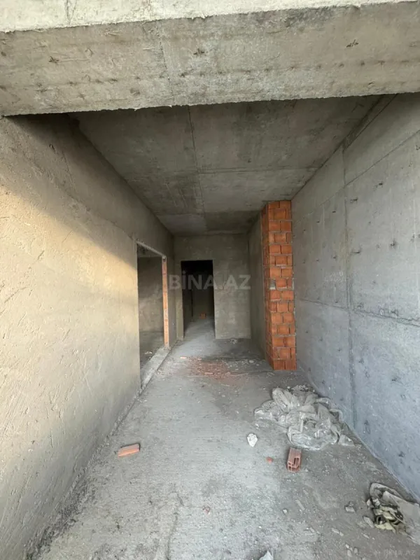 Satılır 2 otaqlı mənzil 92 m²