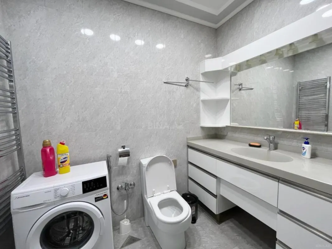 Kirayə verilir 2 otaqlı mənzil 100 m²