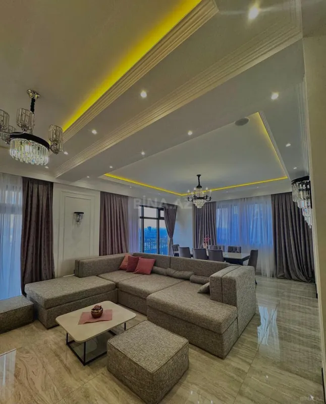 Kirayə verilir 3 otaqlı mənzil 140 m²