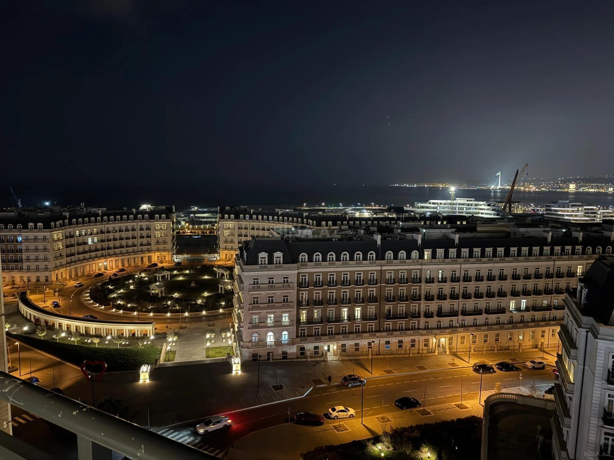 Kirayə verilir 3 otaqlı mənzil 140 m²