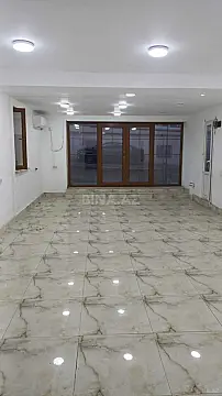 Kirayə verilir obyekt 60 m²