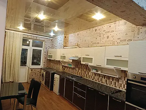 Kirayə verilir 3 otaqlı mənzil 130 m²