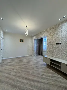 Satılır 2 otaqlı mənzil 45 m²
