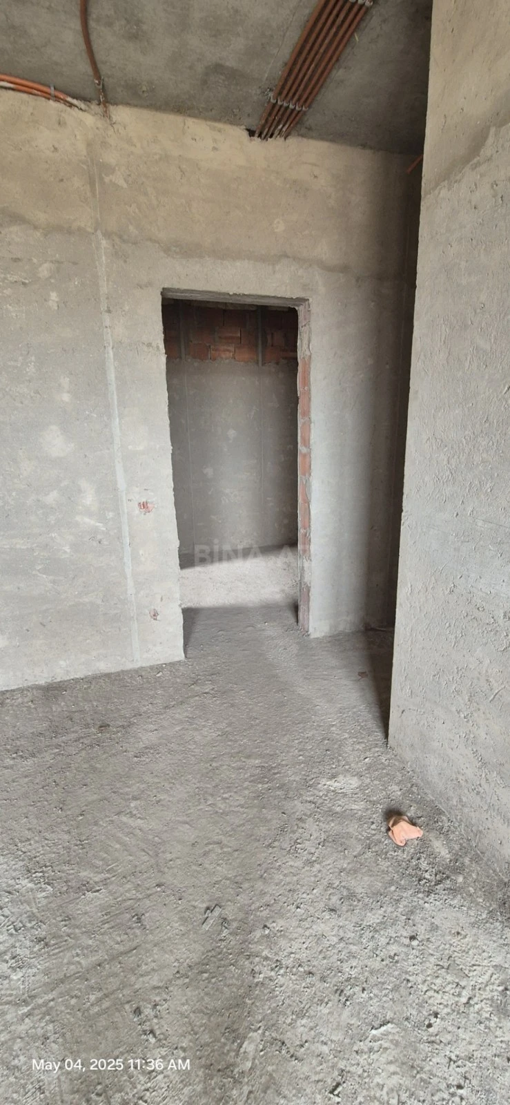 Satılır 8 otaqlı həyət evi 300 m²