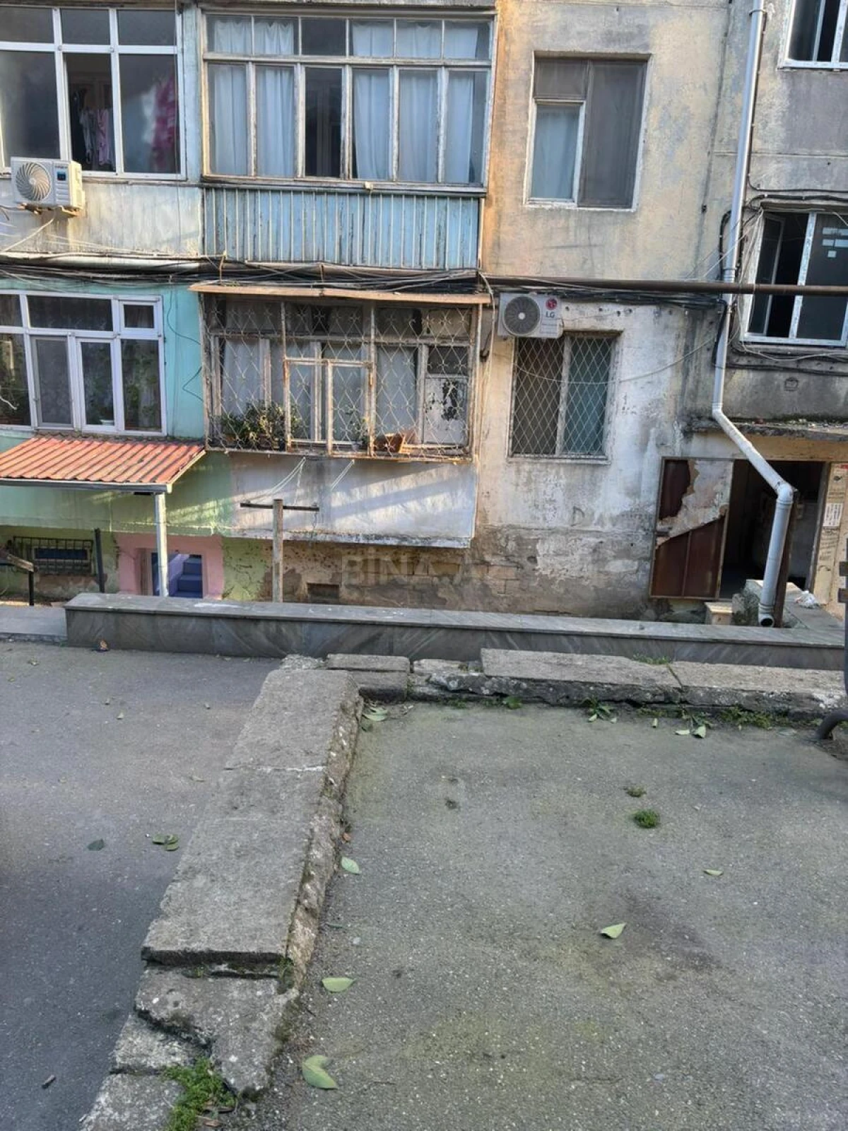 Satılır 3 otaqlı mənzil 55 m²