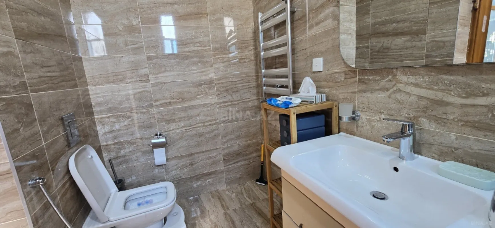 Kirayə verilir 9 otaqlı həyət evi 500 m²