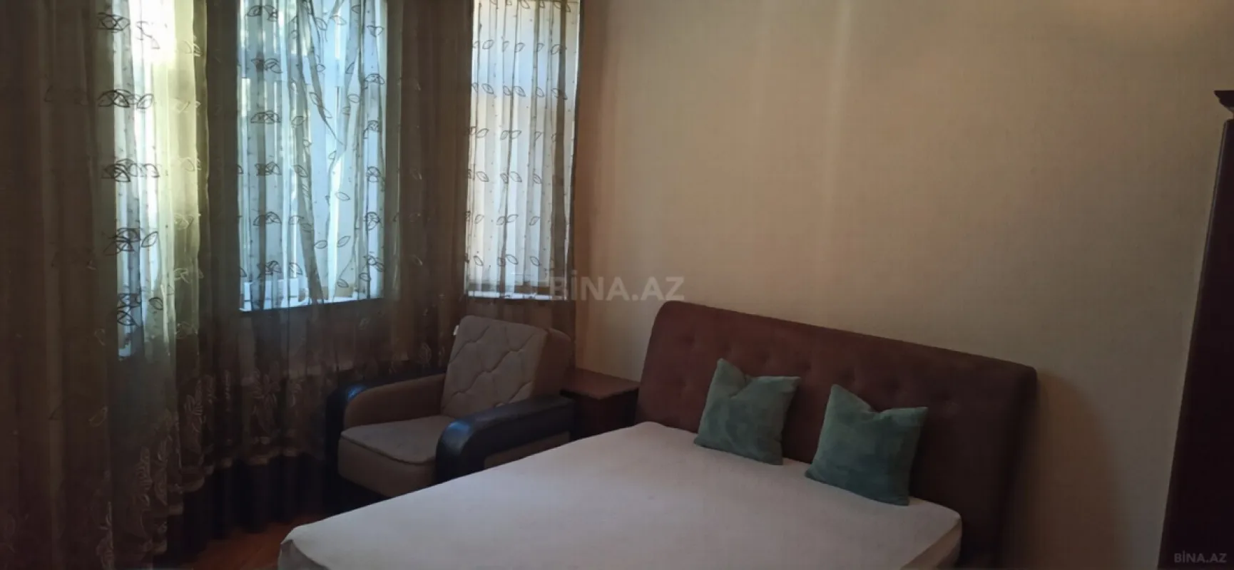 Kirayə verilir 9 otaqlı həyət evi 500 m²