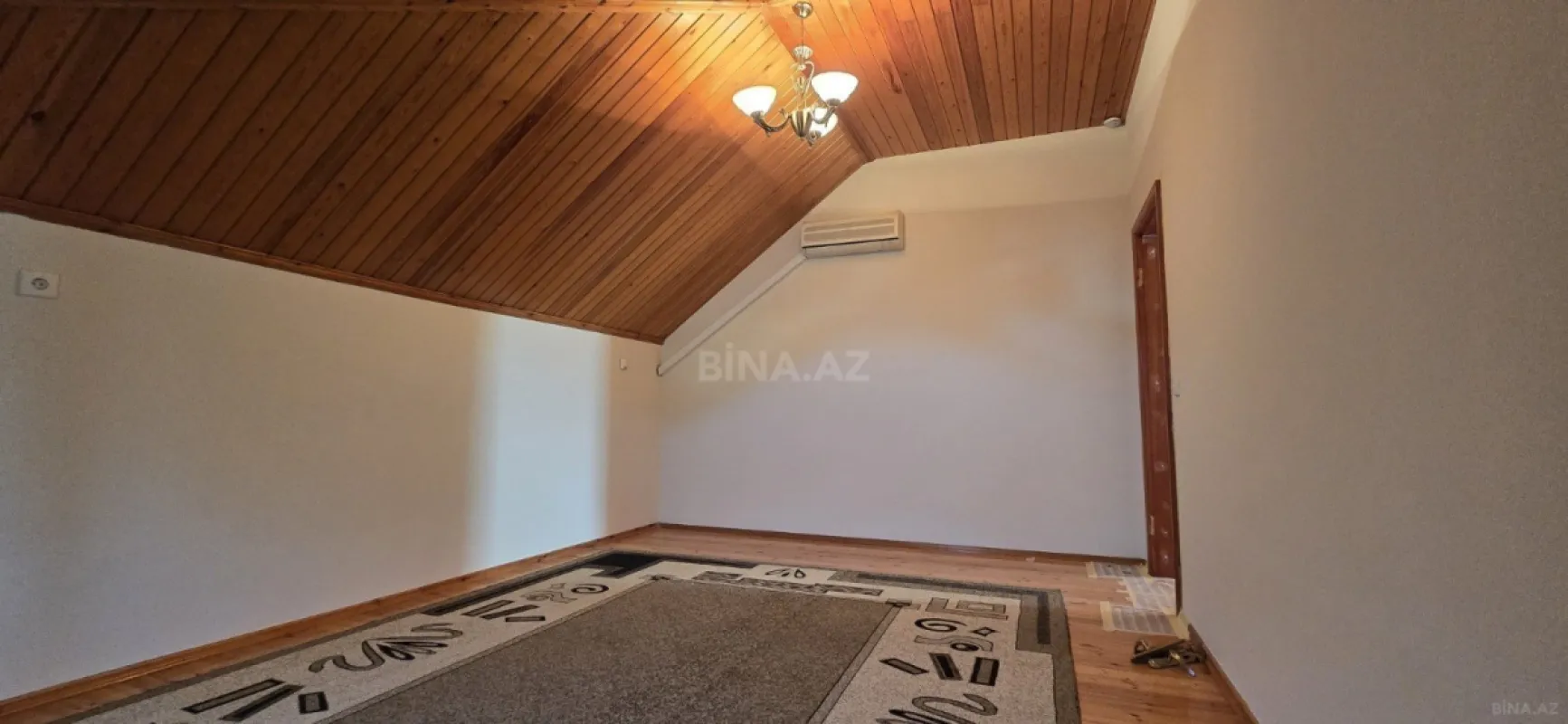 Kirayə verilir 9 otaqlı həyət evi 500 m²