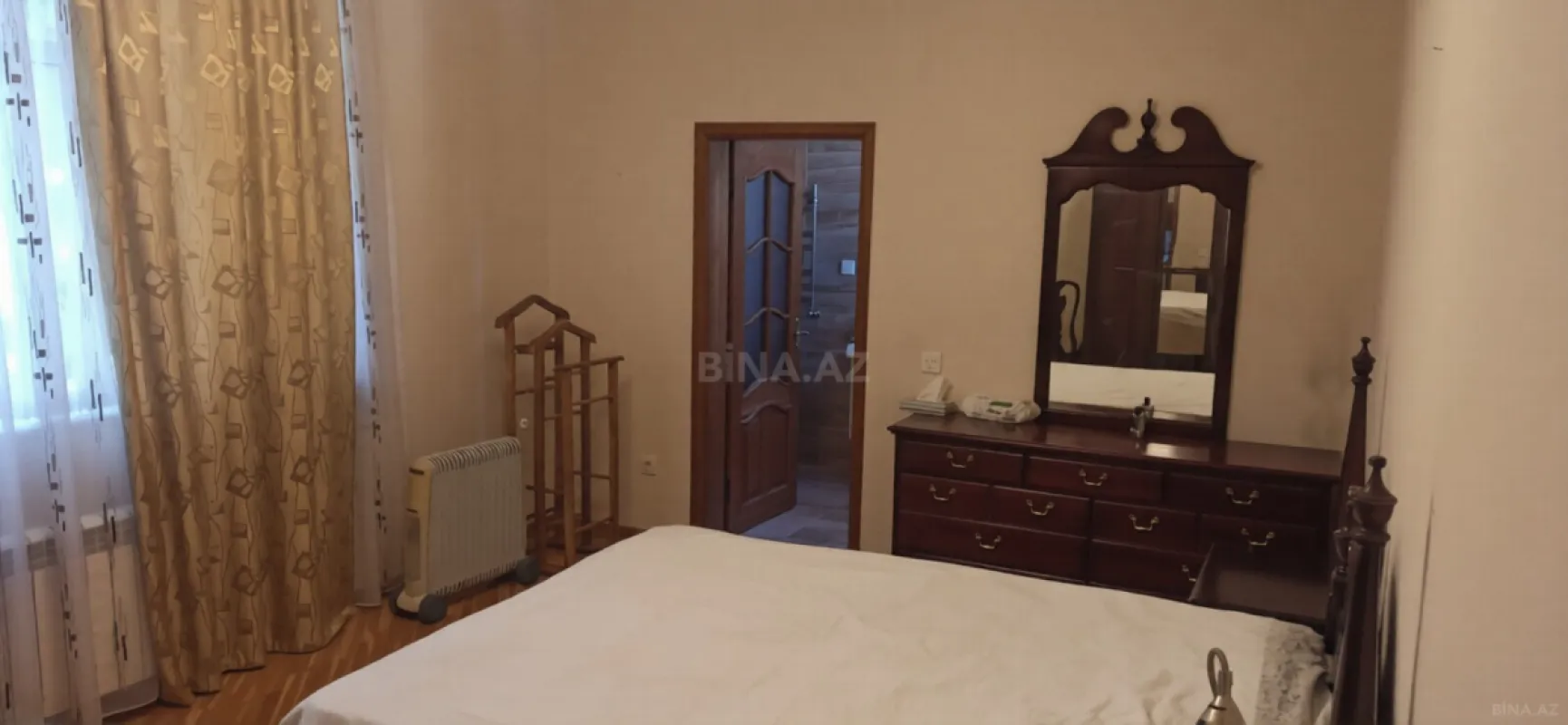 Kirayə verilir 9 otaqlı həyət evi 500 m²