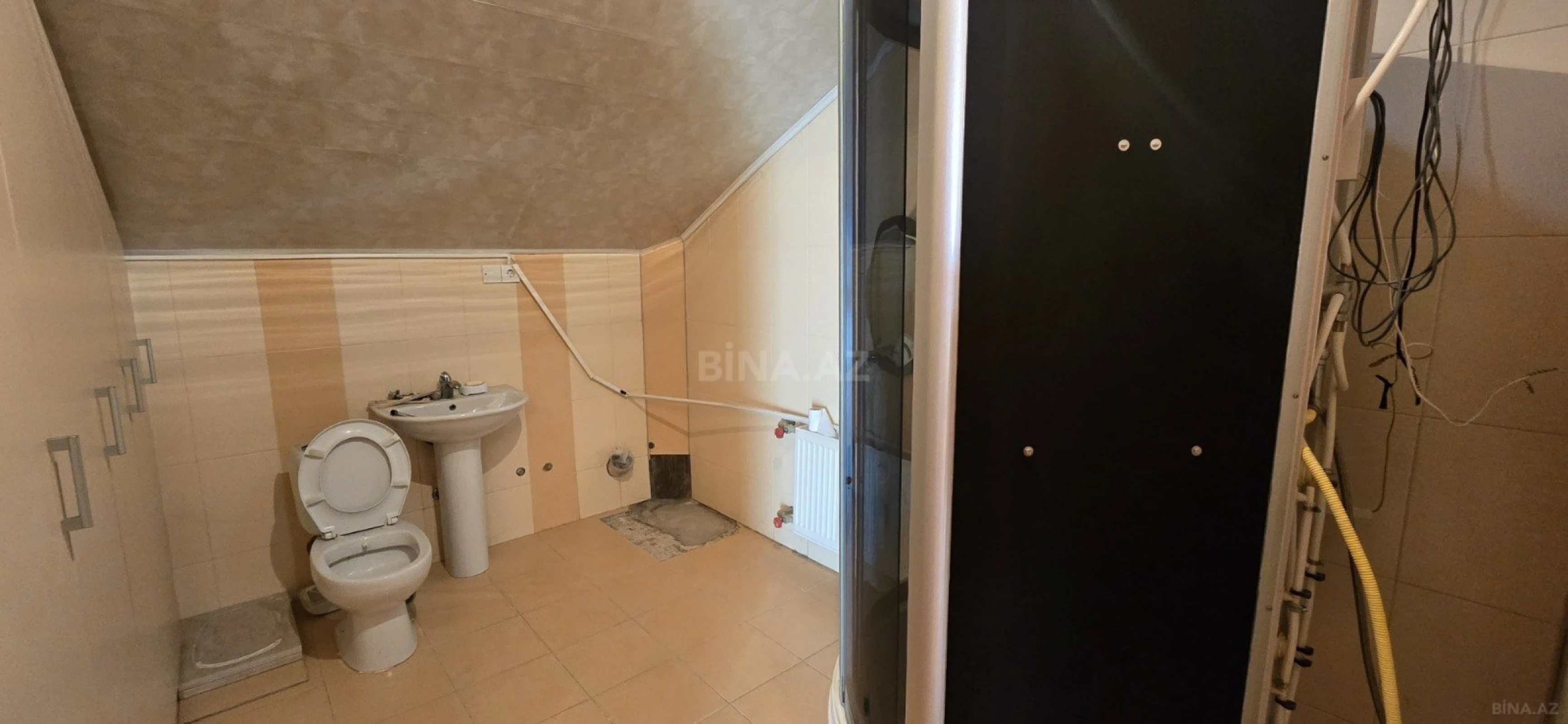 Kirayə verilir 9 otaqlı həyət evi 500 m²