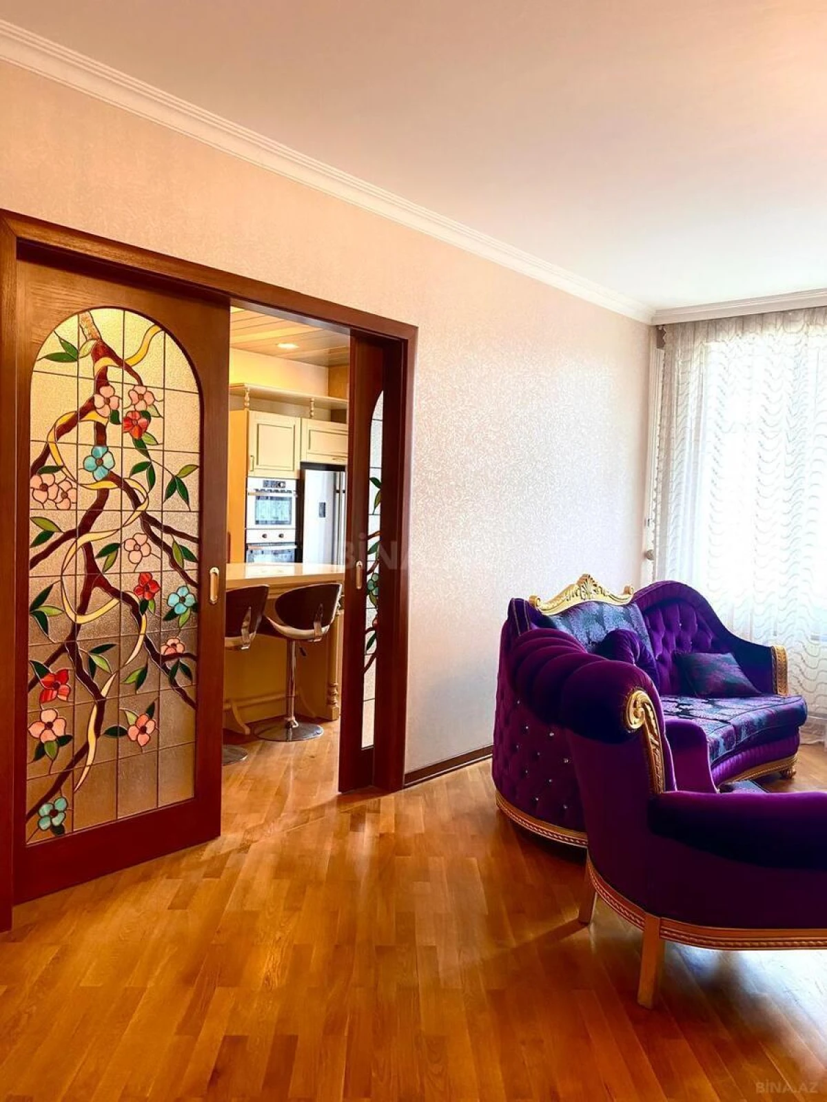 Satılır 4 otaqlı mənzil 210 m²