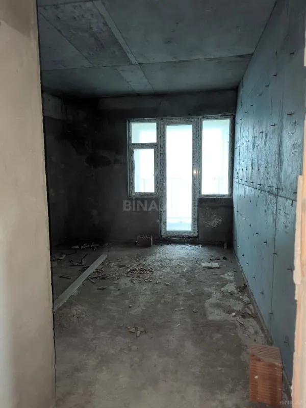 Satılır 2 otaqlı mənzil 92 m²