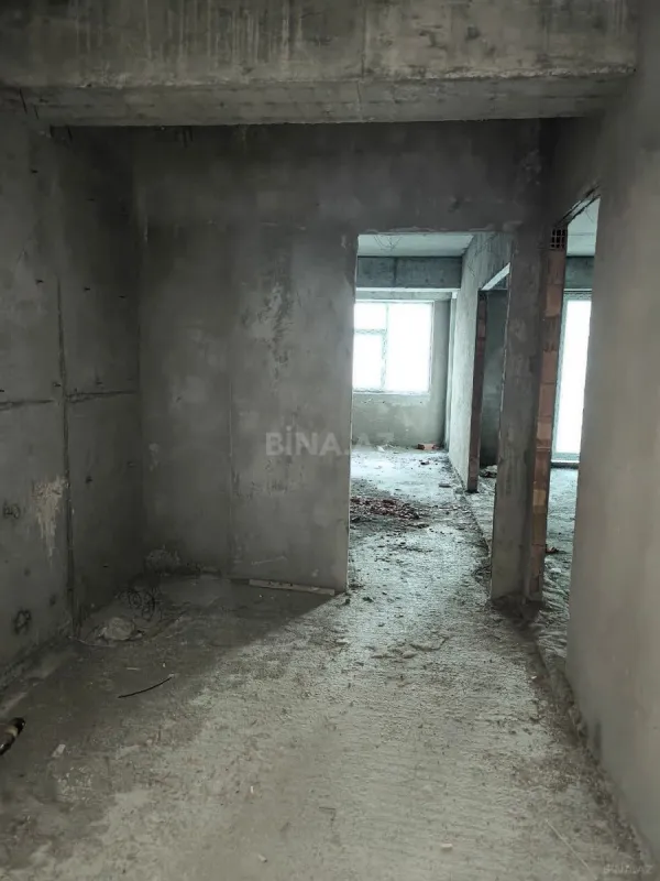 Satılır 2 otaqlı mənzil 92 m²