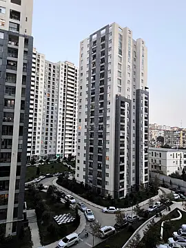 Satılır 2 otaqlı mənzil 92 m²