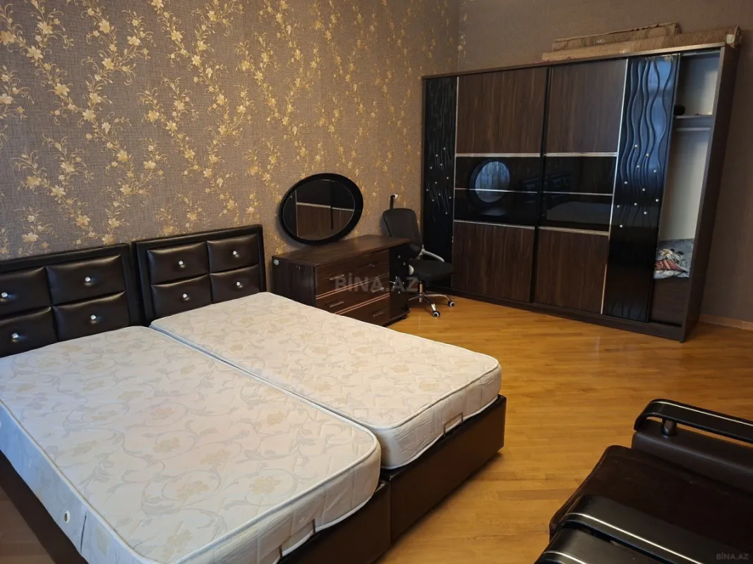 Kirayə verilir 3 otaqlı mənzil 140 m²
